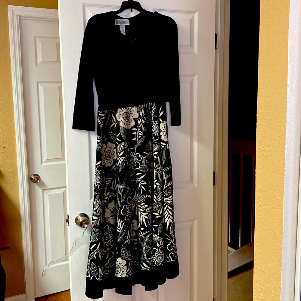 Jessica Howard black dress with bolero jacket and belt size 8